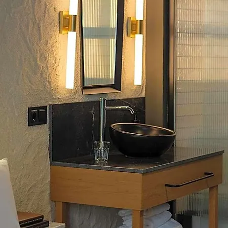 Letoh Letoh Szálloda